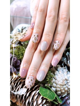 サク(saku)/甘可愛い豹柄ネイル☆