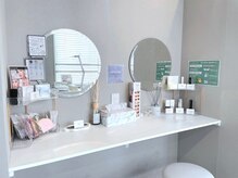 クレセント アイアンドネイル 表参道(Crescent Eye&Nail)の雰囲気（【メイクスペース完備】施術後にそのままお出かけも可能◎）