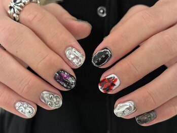 テス(TESS)の写真/個性的なイラストやインスピネイルが得意☆手描きアート+パーツでおしゃれに誰とも被らない指先へ♪