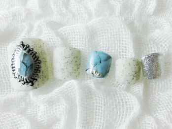 ネイリシャス(NAILICIOUS)/ターコイズを効かせた大人ネイル