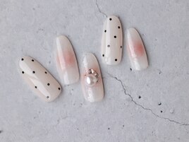 チーク×ドットネイル★