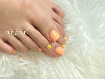 アンガット(angot.)/ピーチファズワンカラーフット
