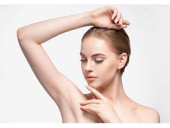 エミュ(emu)の写真/【顔脱毛でトーンアップ】毛穴を引き締め、男女問わず第一印象を上げる素肌へ。《都度払いOK/本町》
