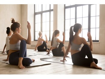 スタジオ キラナ/ヨガスタジオ