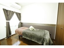 お一人ずつの個室を2つご用意/安心してご来店ください