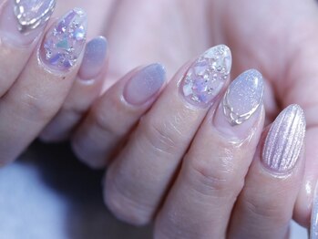 ウィッティーネイルワークス(Witty Nail Works)の写真/【デザイン持ち込みOK♪】洗練されたデザインからゴージャスなデザインまで、お好みのデザインを叶えます★