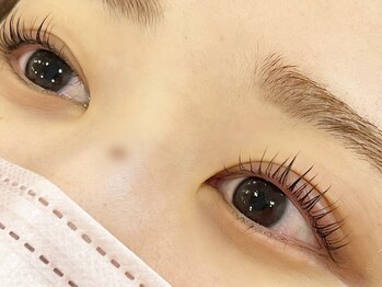 ビファセット 倉敷店(B facette)の写真/ナチュラル～韓国アイドル風の束感お目元まで♪お悩みやなりたいデザインぜひご相談ください◎