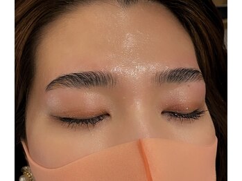 ウラロージュ(uraloge)/ハリウッドブロウリフト