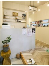 フォーエス(for/s+)/サロン内観