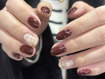 ネイルメゾン 天神店(NAIL MAISON)の写真/お仕事終わりも通える夏らしい挑戦しやすいネイルで指先をきらきらうるうるに彩りませんか♪