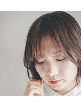 3週間前に二重治癒をしましたが、施術を受ける事はできますか？