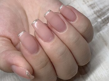 カラーズ(colors.)/肌なじみピンク。ラメライン