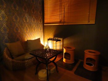 ヨモギヤ(YOMOGIYA)の写真/【完全個室でゆったり温活】周りの目を気にせず極上のリラックス体験♪女子会にも人気のペア専用個室も◎