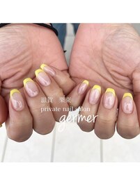 春カラーでフレンチ！