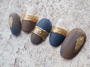 カトルナフ(quatre fois neuf)/バレンタインカラーリングネイル