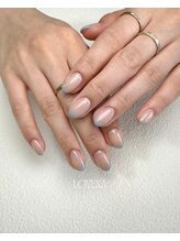 ラブナ(LOVENA)/フレンチネイル