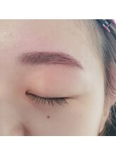 プトゥリ(Putri)/眉カラー　ピンク