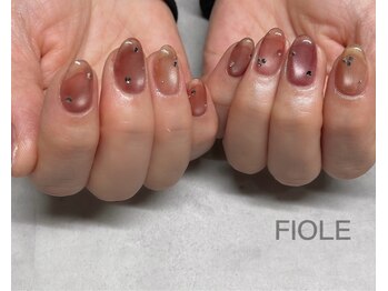 フィオル(FIOLE)/マグネットネイル
