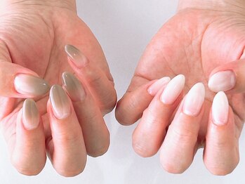 クレヴィア(crevia)/グラデーションネイル