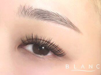 アイラッシュサロン ブラン 守山店(Eyelash Salon Blanc)の写真/【負担最小限で360°綺麗】ボリュームラッシュで最大限にかわいい目元に♪持続力も高評価◎
