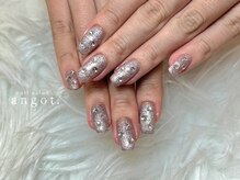 アンガット(angot.)/フラッシュビジューネイル