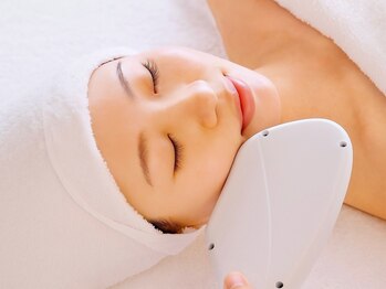 プルネ(Purune)の写真/ハイドラフェイシャル×高級フォト美顔でシワくすみを改善し、毛穴がふっくら若々しい印象に◎