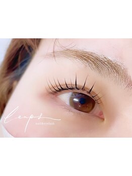 ナチュラル上品な目元にしたい