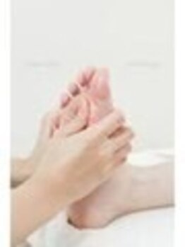 楽楽リラクゼーションの写真/健康は足の血流改善から！むくみや冷えの原因を撃退し足元スッキリ♪老廃物の排出を促進し美脚に導きます★