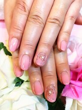 ファミーユ デ グラシュ ネイル(Famille des gracieux nail)/4月キャンペーンネイル