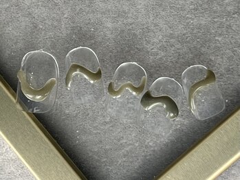 つめノさき/ぷっくりうねうねネイル