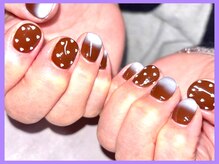 パープルの爪屋