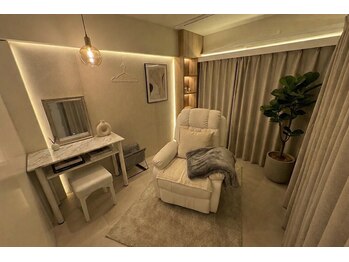 ヘッドミントVIP 恵比寿店/個室空間・各部屋ドレッサー有！