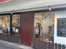 サロン ド オリ(salon de oli)の雰囲気（美容室teku tekuと同じ入口です。こちらから2階へご案内致します）