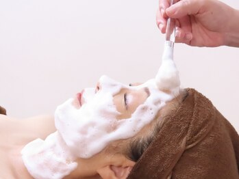 ユーフォリア(Euphoria)の写真/【西11丁目から徒歩4分】年齢に負けない見た目の美しさと自信を取り戻すお手伝いをします♪