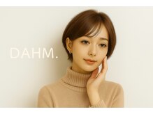 ダームドット(DAHM.)