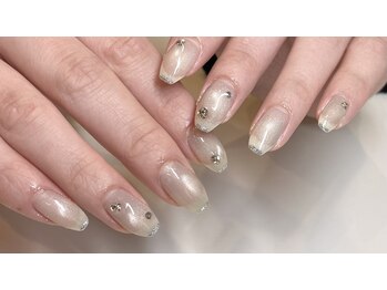 【LEA-レア-松阪市大黒田】まつげパーマ/マツパ/パリジェンヌ/マツエク/ネイル/大人シンプル/Vカットストーン