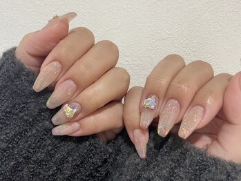 クレオネイルズ(Cleo Nails)の写真/強度・付け感◎自爪への負担が少ないアプレジェルXチップ使用の施術で、未体験のお気軽長さだし♪