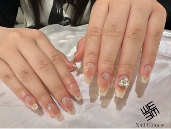 ネイル エミュスト(Nail Emuest)/ちゅるんチークネイル
