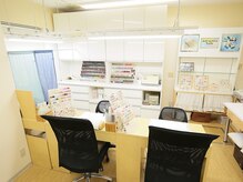 アトラクティブネイルズ 泉ヶ丘店