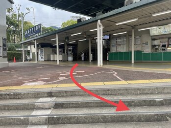 ナザリー(Nazalea)/阪急王子公園駅、西口を出て南へ