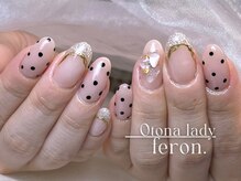 フェロン 小倉店(feron.)/大人ドット×フレンチネイル