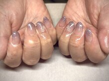 パープルの爪屋/大人のキラキラグラデーション♪