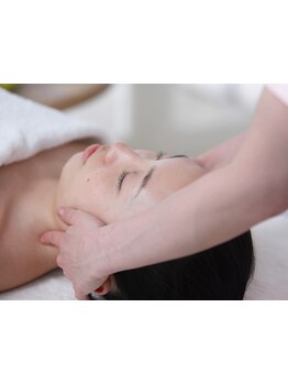 ホウレイ線・たるみ改善！予防ケア