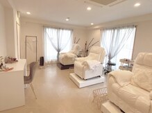 リム(Lim)の雰囲気（リクライニングソファでゆったりとお過ごしいただけます♪）