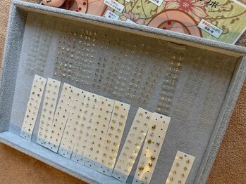 トータルビューティー ジュア(Jua)/耳ツボジュエリーシール