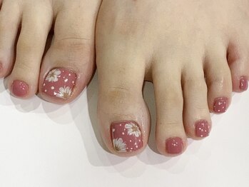 ミュゼドゥリッシュ(musee du riche)の写真/徹底的に丁寧なケアと繊細な技術で仕上がり・モチ◎お仕事帰りも♪お洒落な足元で気分もUP☆同時施術OK!