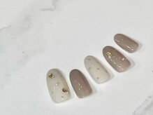 ラグウナ(Laguna)/ビジューネイル