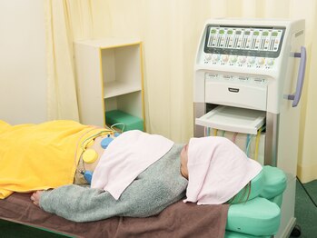 ひまわり整骨院/EMS /肩こり/マッサージ