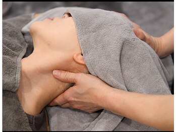 リーカス(Rikas)の写真/ガチガチの首肩こり/デスクワークの疲れに！選べる組み合わせメニューで首・肩周り重点ケア◎