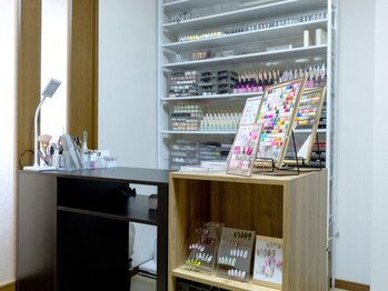 ネイルミルキィ(nail milky)